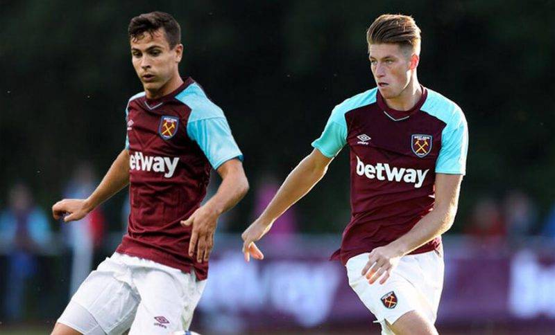 她选择通过 她选择通过